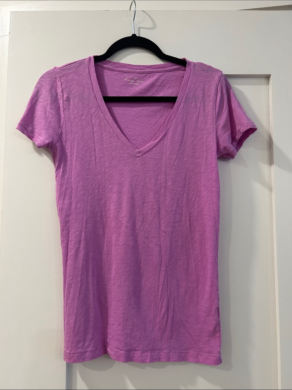 J. Crew Vintage Cotton V-Neck Tee in Lavender Pink, Small